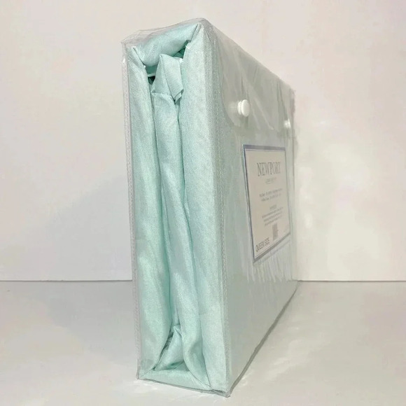 Newport Aqua Queen Size Sheet Set + 2 Bonus Pillow Cases - Picture 4 of 6